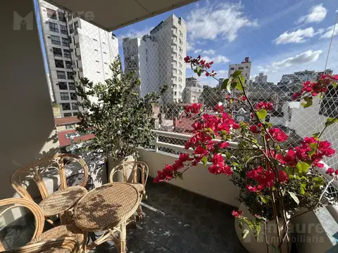 Jorge Newbery al 1800 Piso 4º Con cochera fija