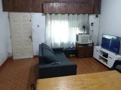 CASA EN VENTA DE MATERIAL BUENA ZONA