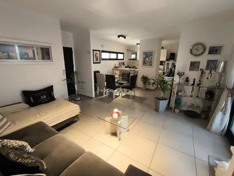 Venta Departamento en Altos del Encuentro - 3 ambientes