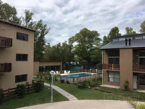 Departamento de tres ambientes en venta en Verdi 57