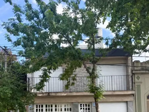 GRAN CASA EN ALQUILER DE TRES DORMITORIOS!