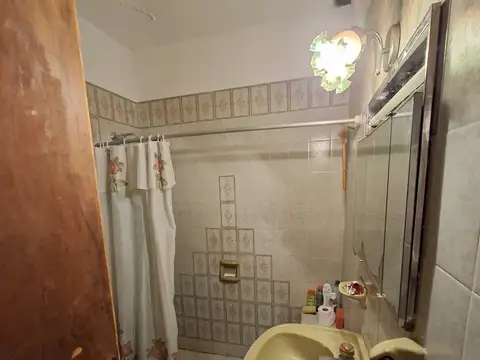 Depto Tipo Casa en Venta 70 años