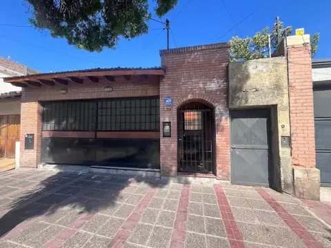 VENTA CASA QUINTA SECCIÓN, 3 HABITACIONES Y PATIO