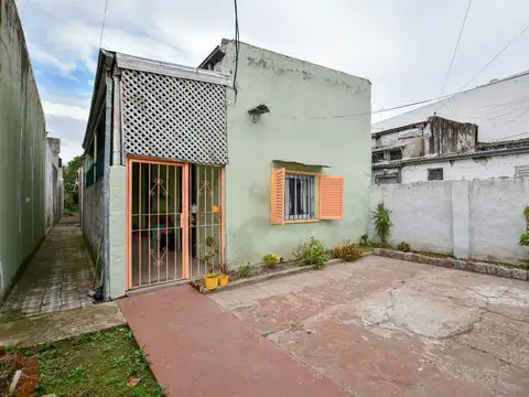 CASA EN VENTA EN LA PLATA A RECICLAR
