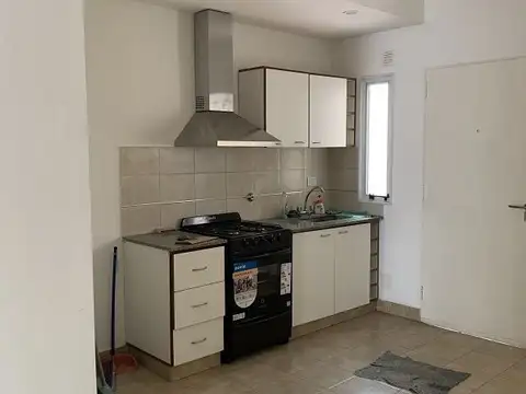 Depto Tipo Casa 2 ambientes con 1 baño