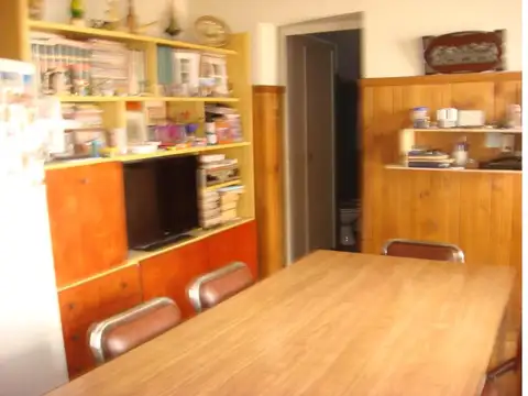 Casa 6 ambientes con 3 baños