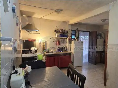 Casa 3 ambientes con 1 baño