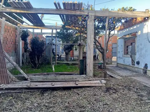 Terreno en Venta en Los Hornos, USD 90.000