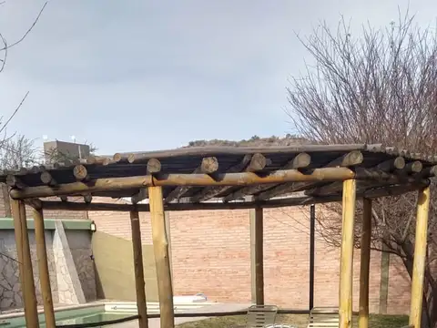 Casa en Venta con 3 cocheras