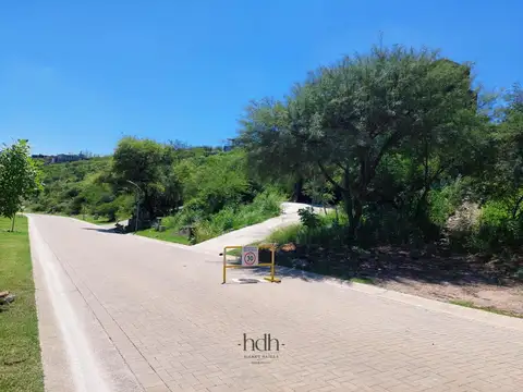 Lote venta 1185 m² Apto Crédito