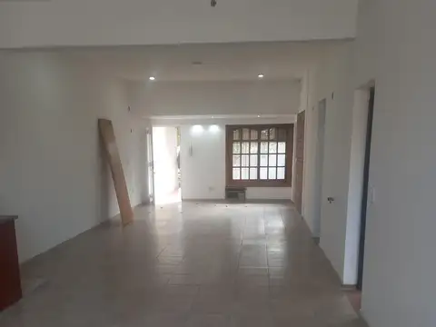 Depto Tipo Casa en Alquiler de 2 dormitorios