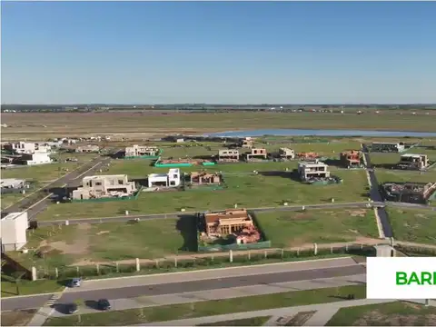 Terreno en country Vida