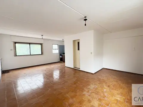 Av. Pellegrini 2774 Piso 02 Departamento 03 y 04