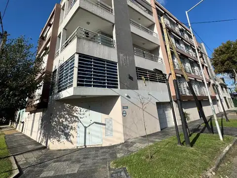 Hermoso monoambiente en Remedios de Escalada.