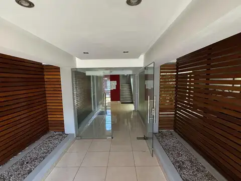 Departamento en Alquiler en Remedios de Escalada, $ 320.000