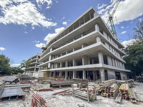 Departamento 5 ambientes con 3 baños