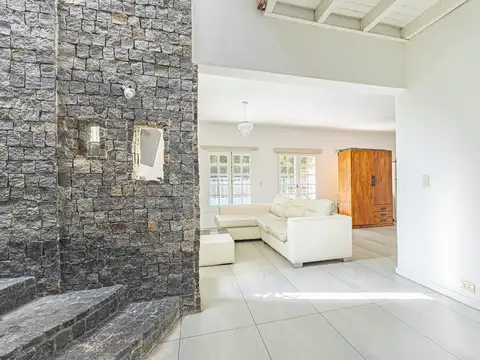 Venta Casa 6 ambientes en Country Club Los Horneros