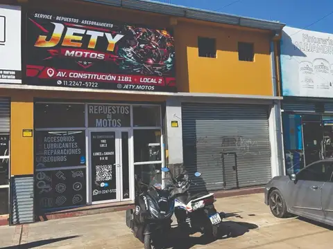Local comercial sobre Av. Constitución, del Viso