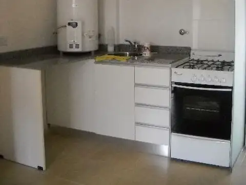 AMPLIO MONOAMBIENTE.