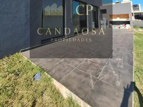 NEV. Casa 4 ambientes en San Sebastian - area 11