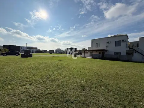 Terreno en Venta 35  mts Fondo