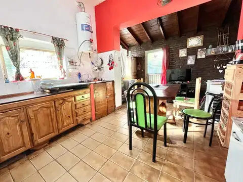 CASA PH DE 3 AMBIENTES EN VENTA - CASTELAR SUR