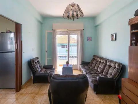 Depto Tipo Casa en Venta 46 años
