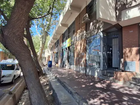 Vendo Locales Comerciales y Departamentos en Rodeo de la Cruz