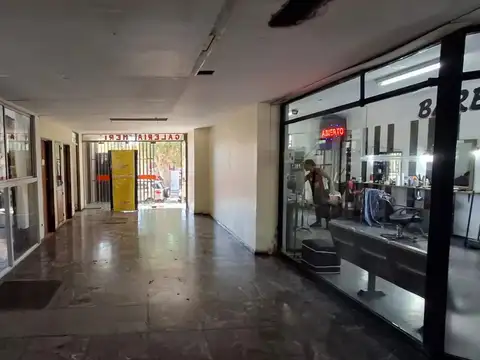 Local en Venta 50 años