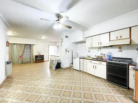 Cordoba  al 2500 entre Habana y Mexico