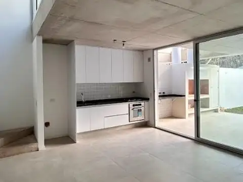 Casa 4 ambientes en venta en Ituzaingo