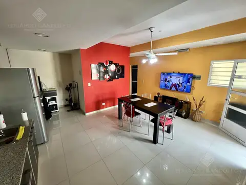 Depto Tipo Casa en Venta en Remedios De Escalada, USD 115.000