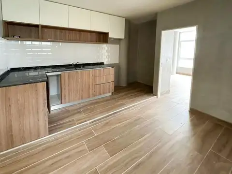 Paraná 300 , Piso 6