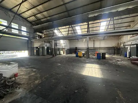 Galpon en Alquiler 75  mts Fondo