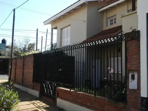 EN VENTA LOTE CON VIVIENDA EN VILLA SARITA EN POSADAS