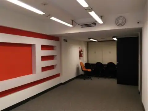 Piso Oficinas 220m2 mobliliario, Seguridad, Edificio categoria