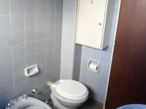 2 AMBIENTES MUY LUMINOSO