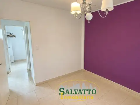Propiedad con 3 departamentos a una cuadra del mar