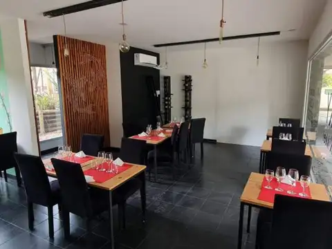 Local en Venta en Carilo, USD 122.000