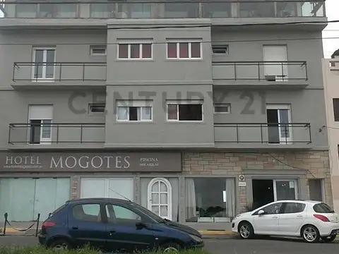VENTA HOTEL 25 PLAZAS EN PUNTA MOGOTES A METROS DEL MAR