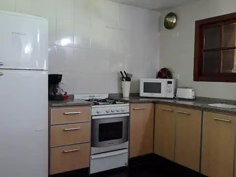 Casa 4 ambientes con 3 baños