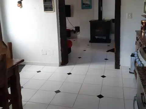 Casa en Alquiler con 1 cochera