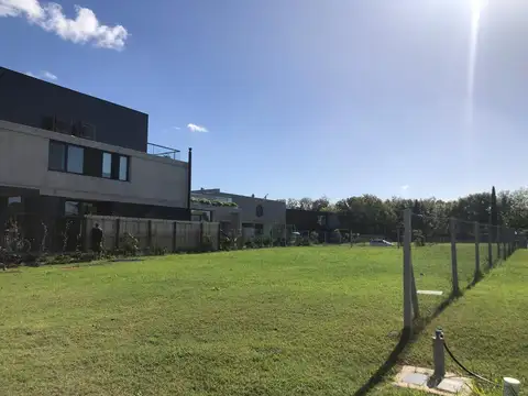 Terreno en  barrio cerrado El Candil, La Horqueta, San Isidro