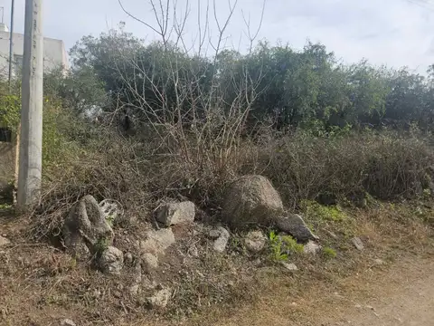 VENDO LOTE 366 M2 AGUA DE ORO, CBA. CON VISTA
