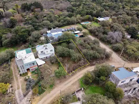 VENDO LOTE 366 M2 AGUA DE ORO, CBA. CON VISTA