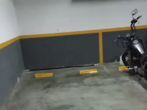 Cochera en Venta Fija