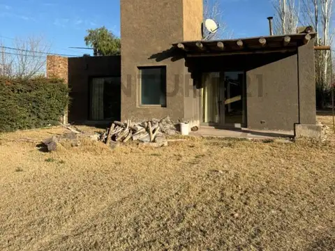 HERMOSA CASA EN BARRIO PRIVADO