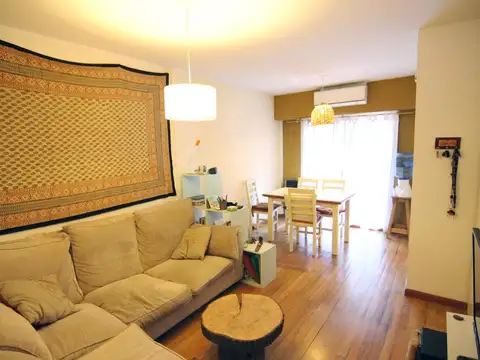 Gral Lavalle al 3000 esquina Simon de Iriondo