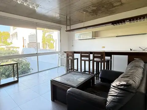 ALQUILER MONOAMBIENTE CON COCHERA EN CHACARITA