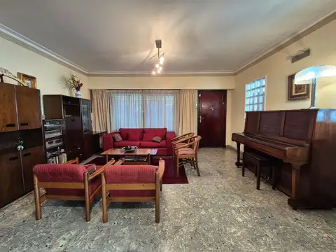 Juan José Castelli 600